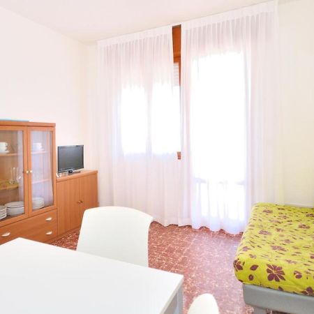 Condominio Malta Бибионе Екстериор снимка